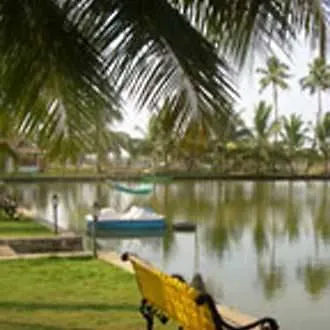 ** Resort Kondai Lip Hotel Alappuzha India