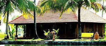 Kondai Lip Hotel Alappuzha India